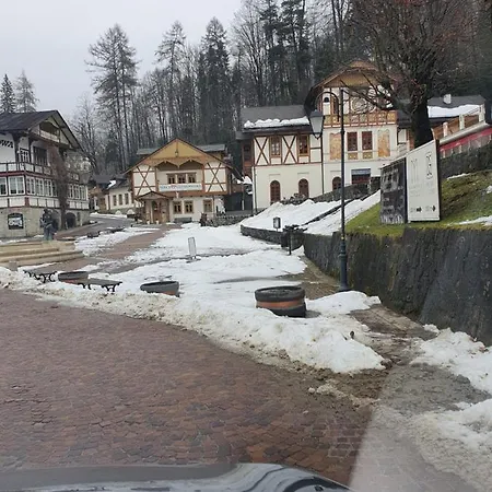 Szmaragdowy Апартаменты Шавница