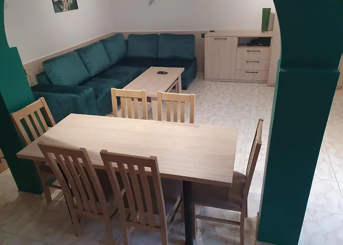 Szmaragdowy シュツァブニツァ